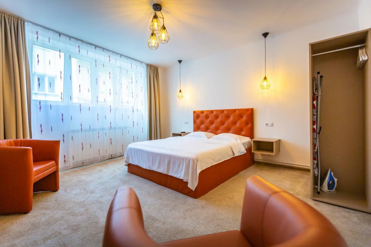 Central Apartment Braşov Eksteriør billede